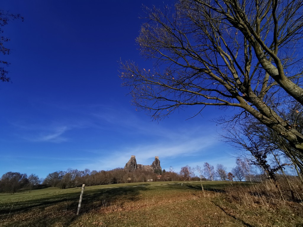 Blick auf die Burg von Weitem